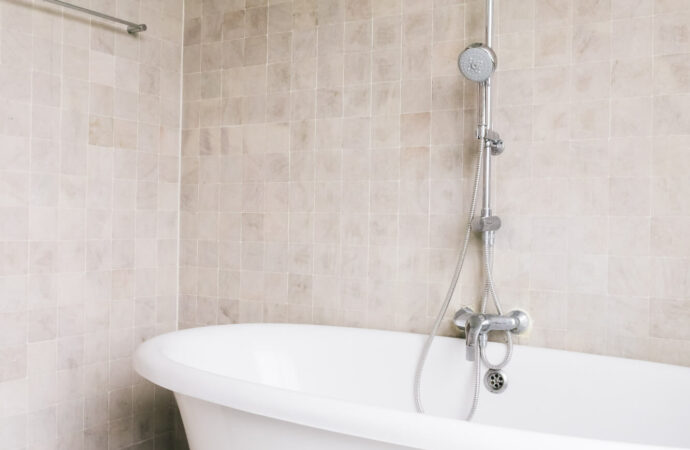 Tub & Shower Combinations - Carolina Bathroom Remodeling Pros of Myrtle Beach